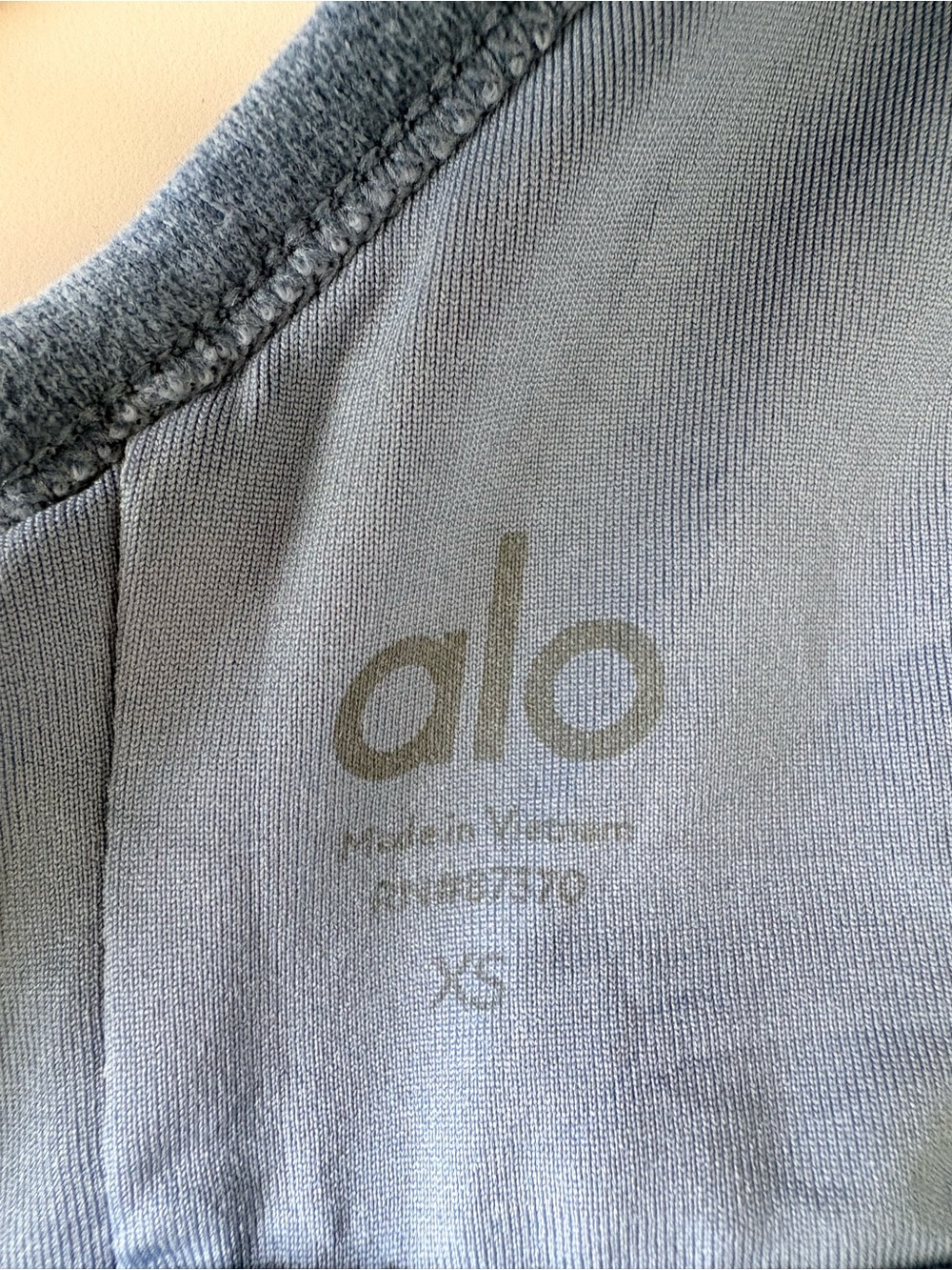 Alo Yoga Sunny Strappy Bra Light Support Sz XS Indigo Acid EUC - Picture 3 of 7